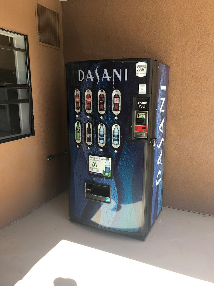 韦斯特戴斯酒店 金曼 外观 照片